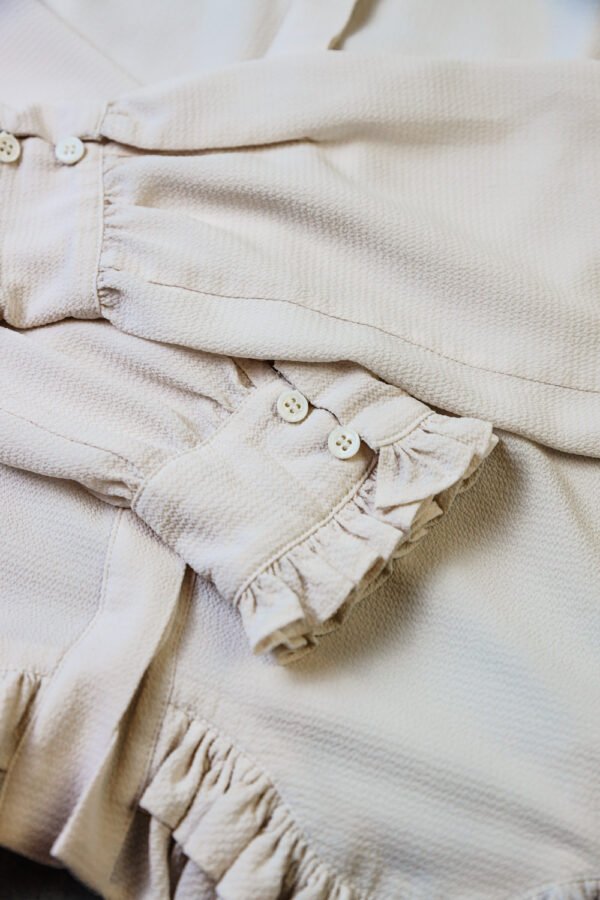 BLUSA BEIGE MANGAS ENCAJE - Image 3