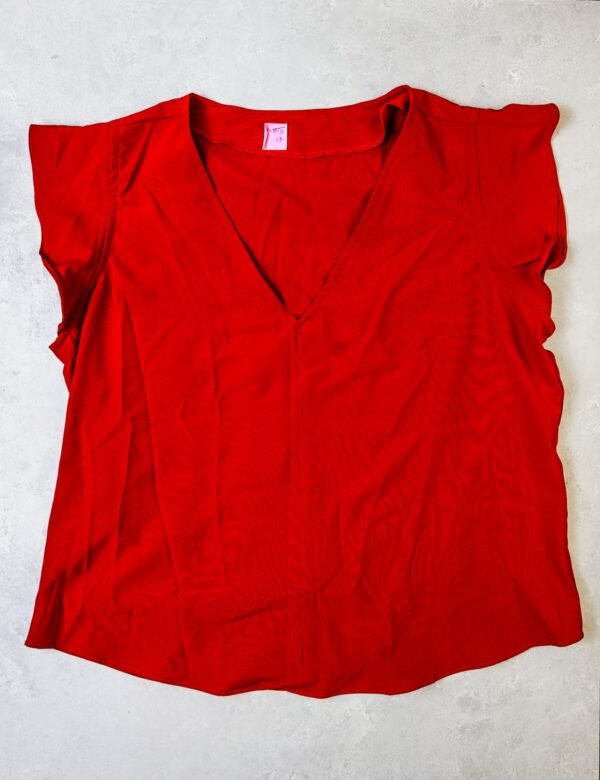 BLUSA COLOR BORGOÑA, SIN MANGAS