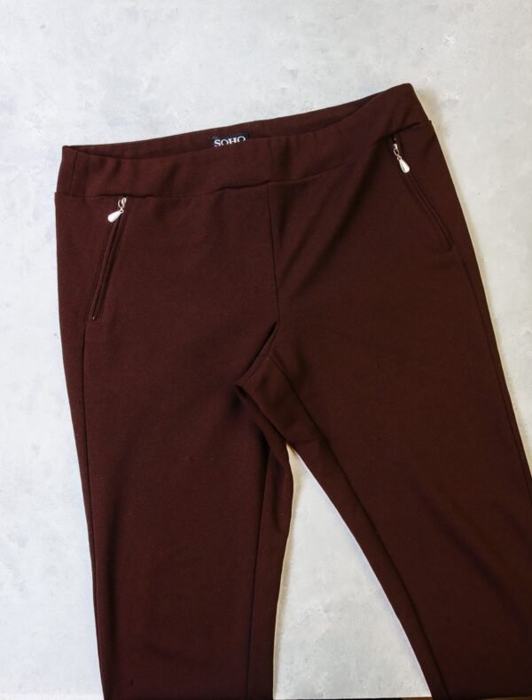 PANTALON MARRON TIPO LEGGINS - Image 3