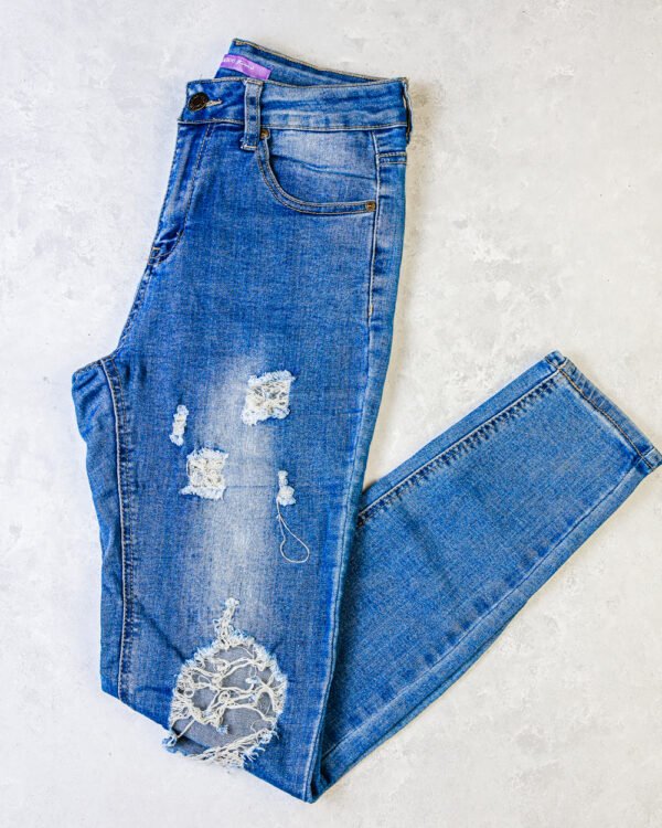 JEANS CON ROTURAS - Image 2