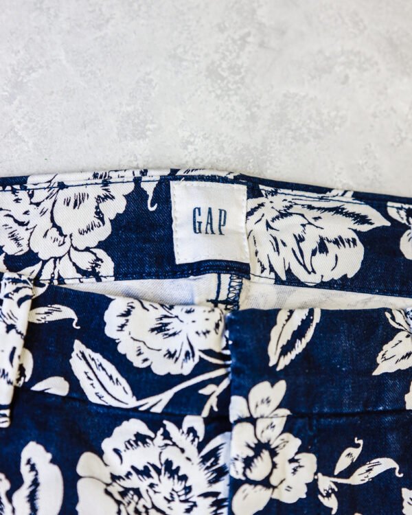 PANTALON CASUAL FLORES AZULES - Image 3