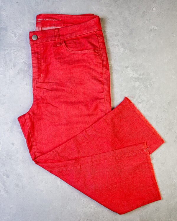 PANTALON CAPRI, COLOR GUAYBA, SIZE 15