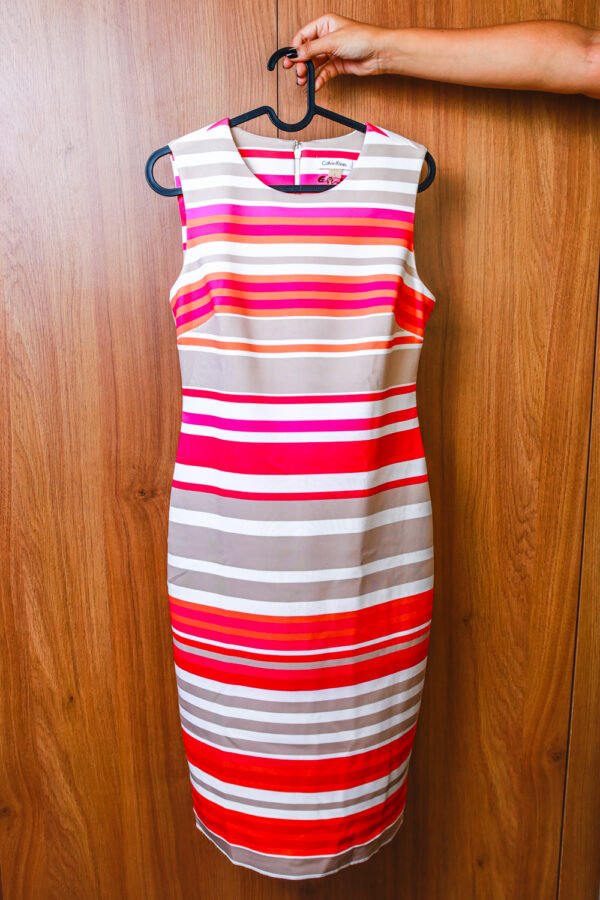 VESTIDO CK RAYAS FUCSIA BLANCO