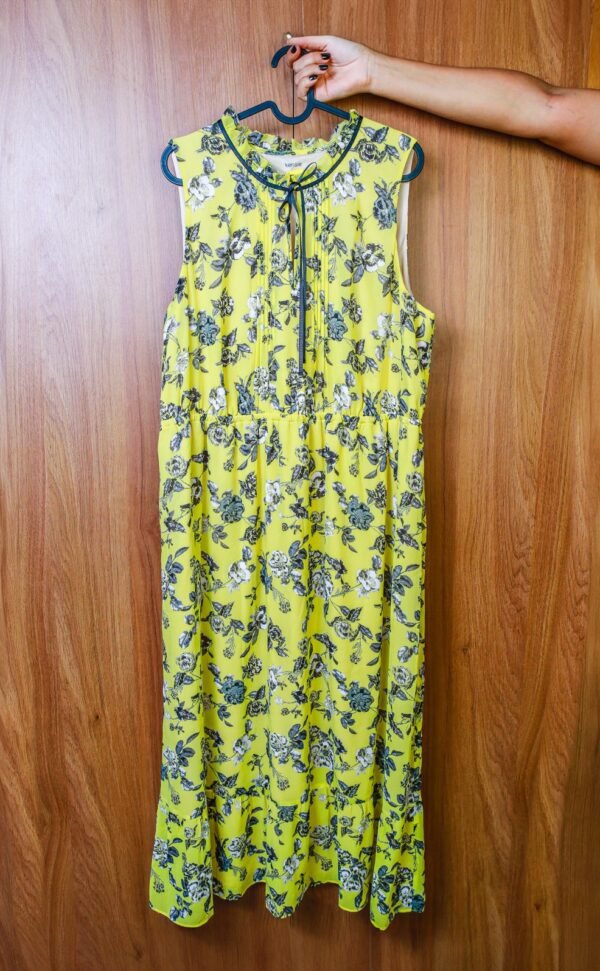 MAXI DRESS AMARILLO CON FLORES