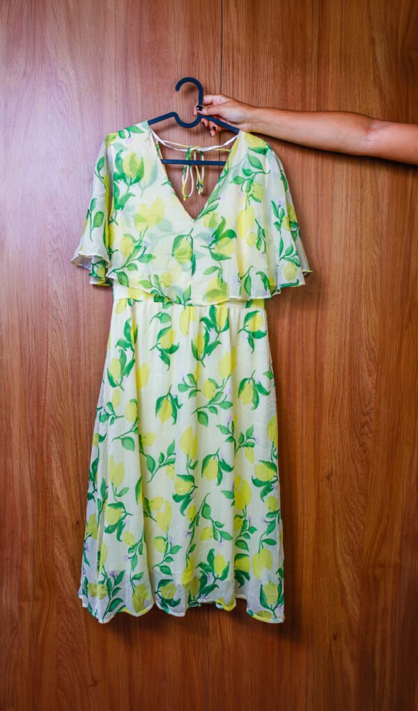 Vestido Amarillo con Limones