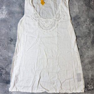 BLUSA BLANCA SIN MANGAS