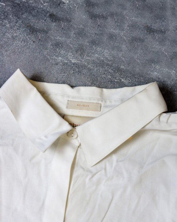 CAMISA BLANCA SIN MANGAS, CON CUELLO, CHICCO - Image 2