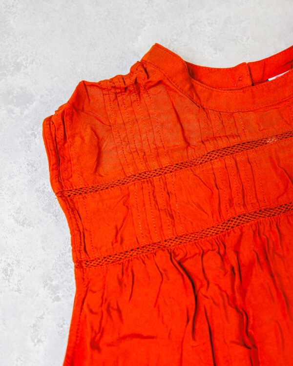 BLUSA TERRACOTA SIN MANGAS. DETALLES. - Image 2