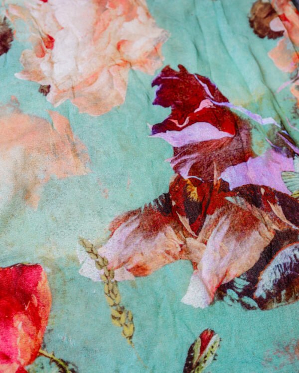 CAMISA TURQUES CON FLORES MUJER - Image 2