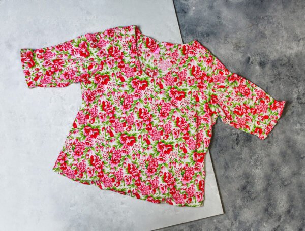 BLUSA FLOREADA MANGAS 3/4