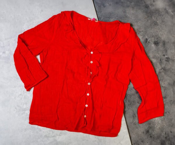 BLUSA MAMEY, CUELLO ARANDELAS