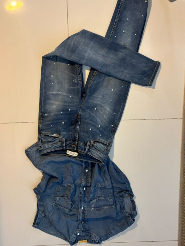 PANTALON JEANS CON PERLAS, STRADIVARIUS