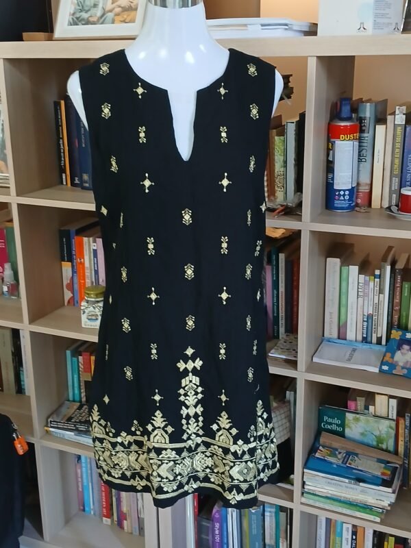 VESTIDO CASUAL ARK & CO.